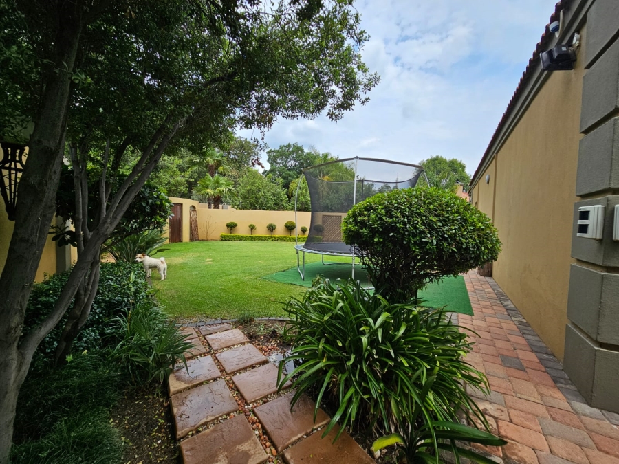 5 Bedroom Property for Sale in Jim Fouchepark Free State